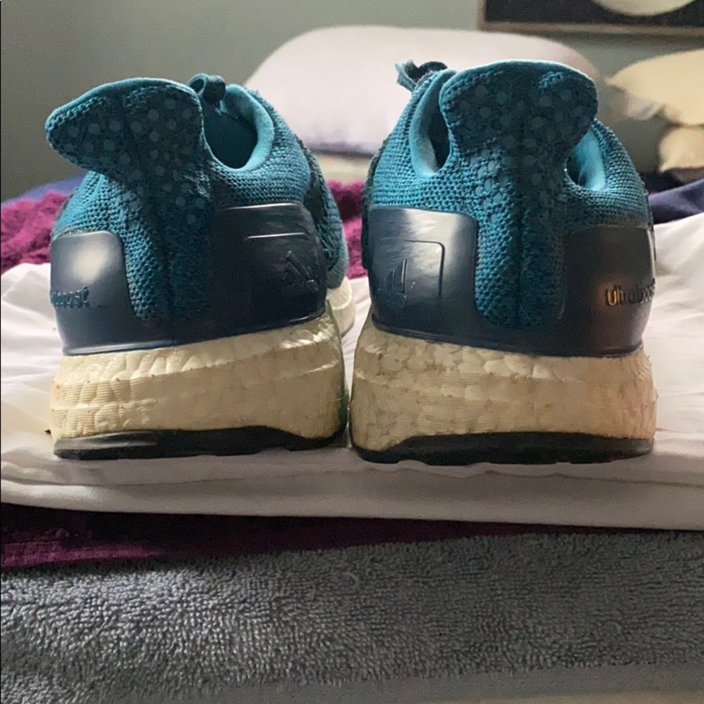 Adidas Ultra Boost 👟 - Picture 4 of 7